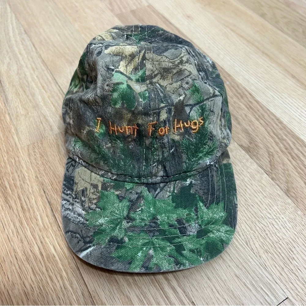 Cabela’s I Hunt For Hugs Camouflage Toddler Hat Baseball Cap Kids Green